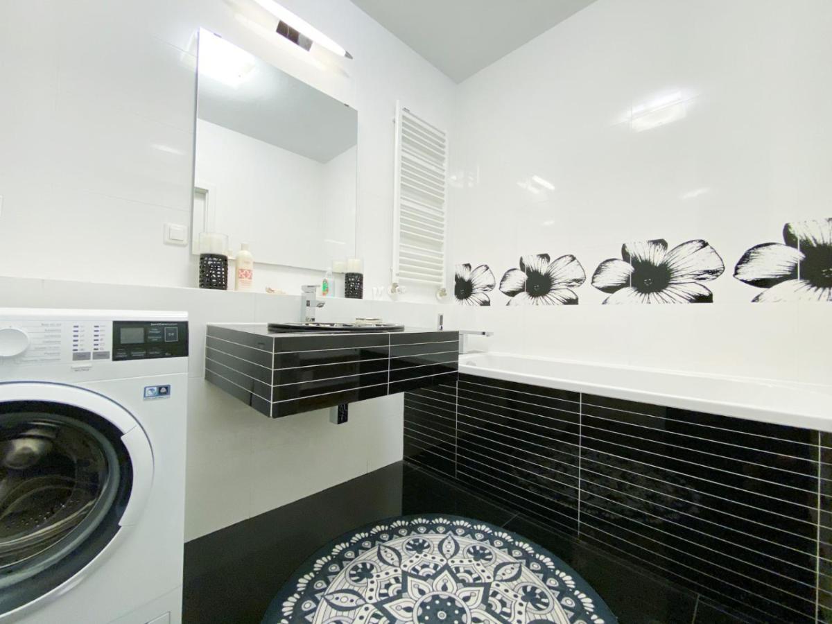 Apartament Kazimierza Wielkiego 5 Apartman Poznań Kültér fotó